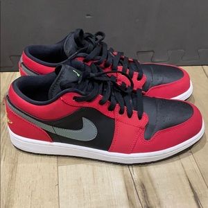 Men’s air jordans low - used